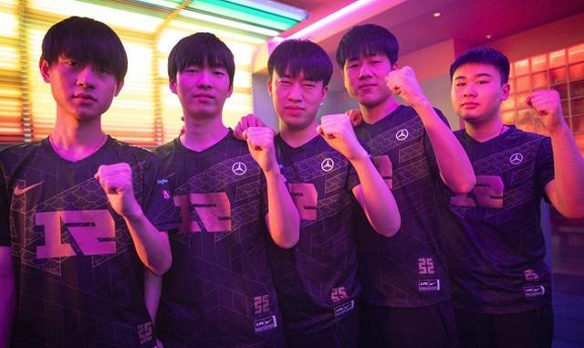 这种带动作 这种带动作